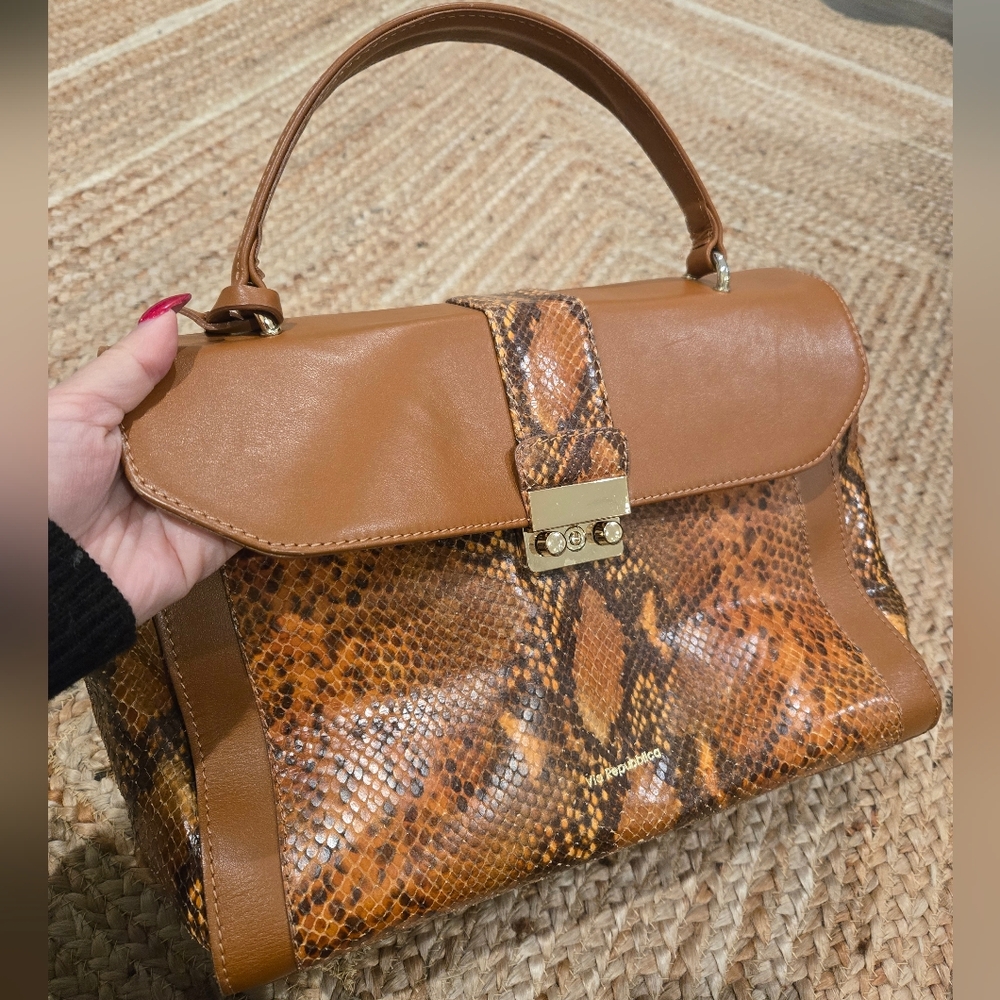 Via Repubblica Made In Italy Snakeskin Embossed purse